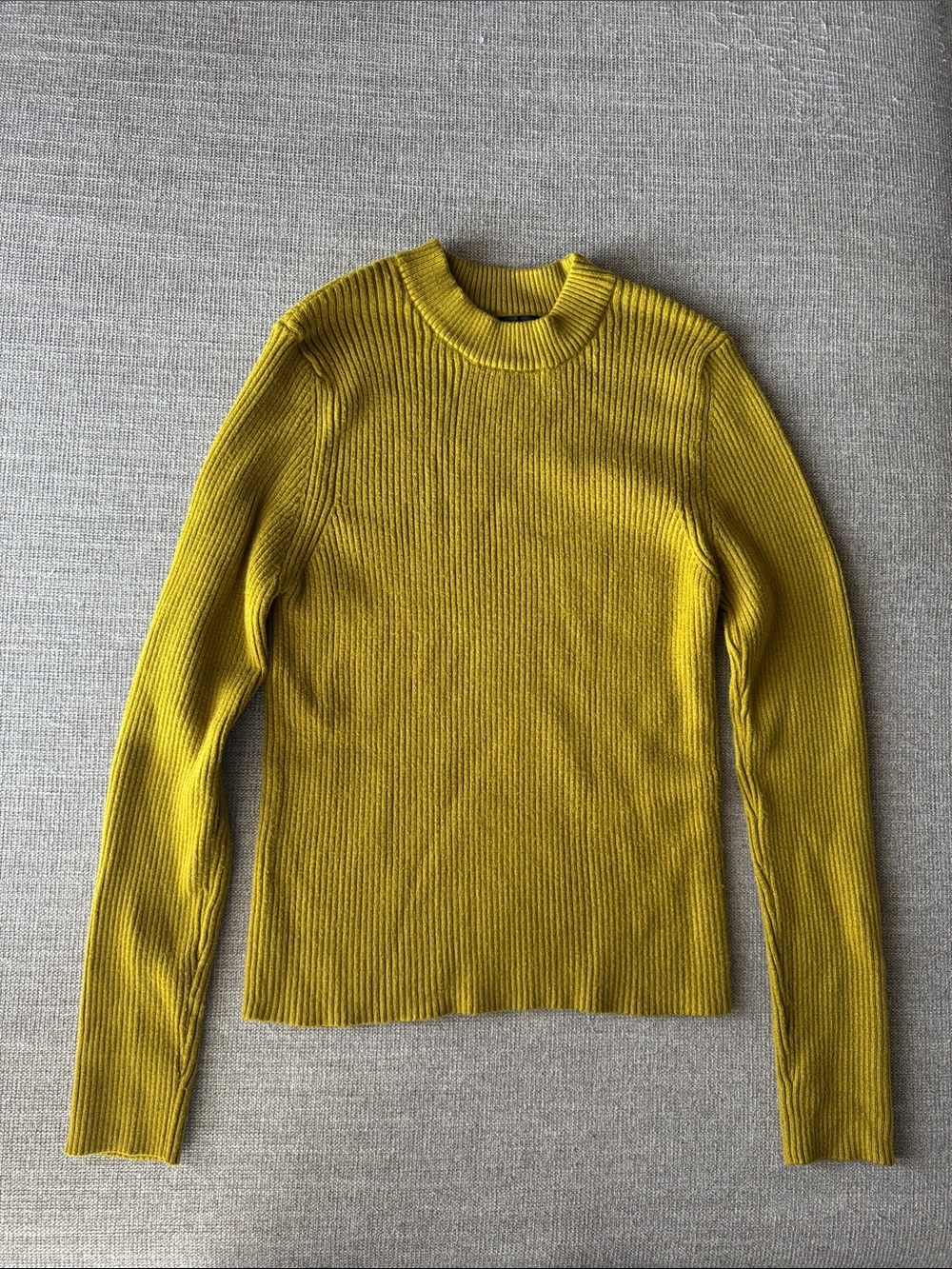 Forever21 Slim Ribbed Crewneck Sweater in Mustard Size Medium